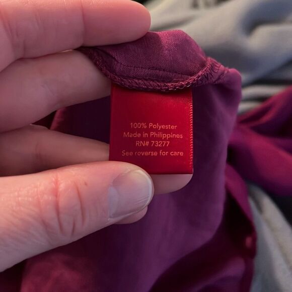 Jennifer Lopez XS maroon blouse - 2188 - Picture 4 of 4